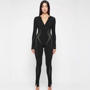 Maniere De Voir Black Contour Jumpsuit